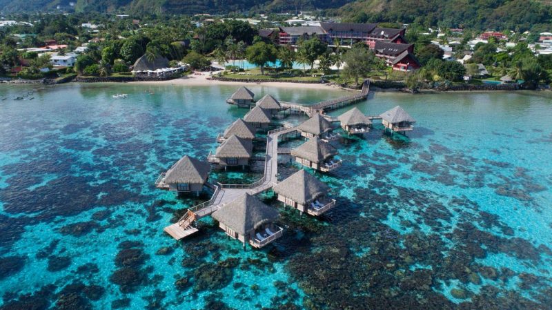 Tahiti la Ora Beach Resort - Overwater Bungalows