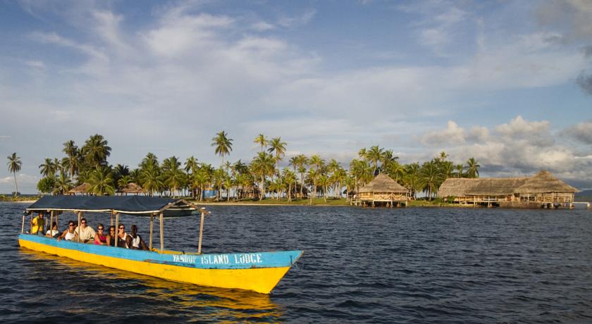 Yandup Island Lodge - Panama - Overwater Bungalows